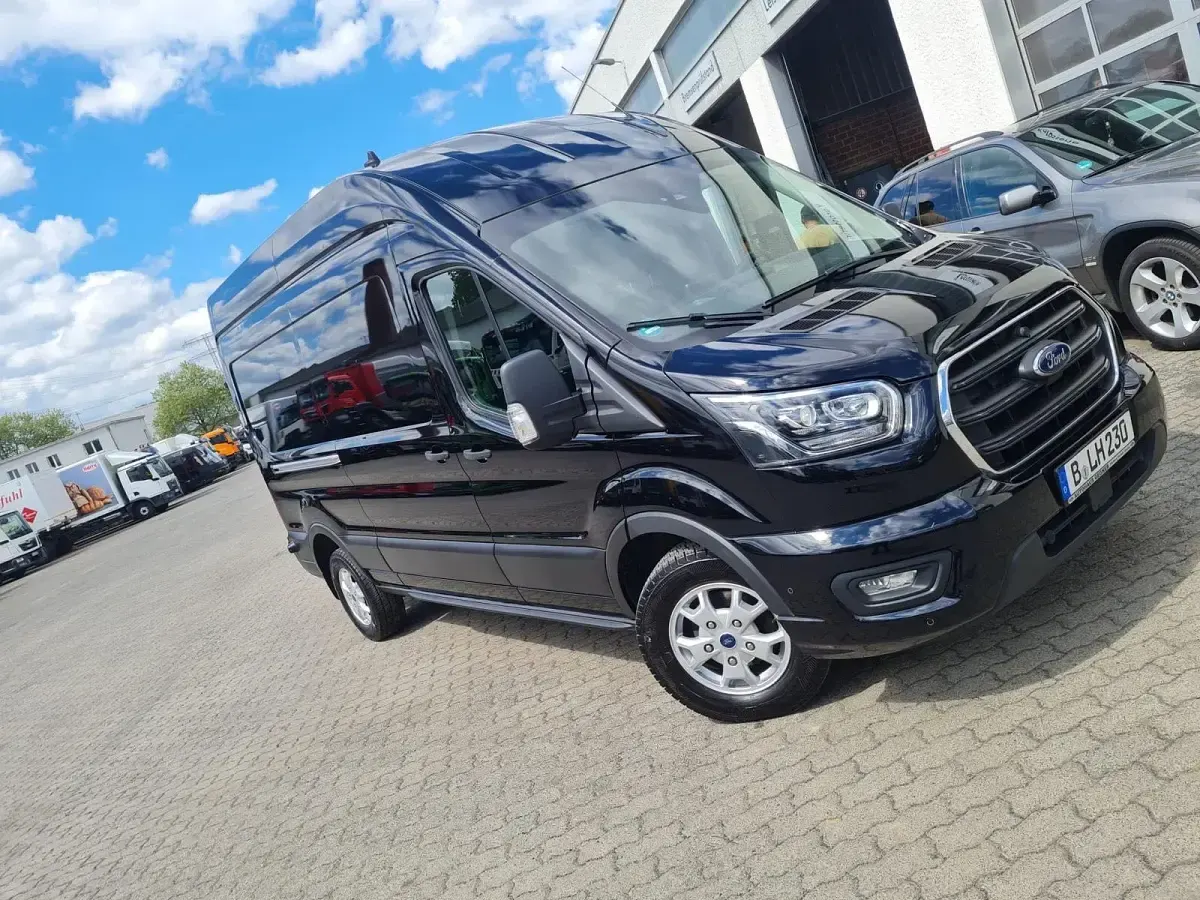 Second-hand Ford Transit 185 CP (136 kW) 2020 Negru Berlinǎ