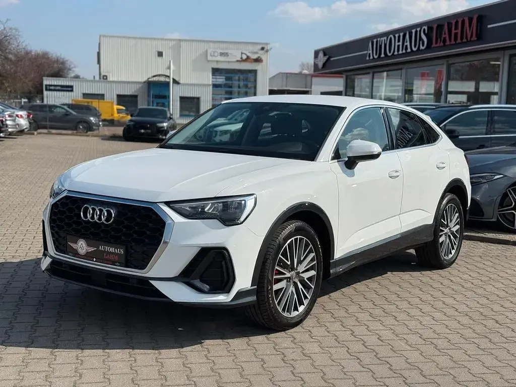 Gebraucht Audi Q3 Sportback Basis 150 PS (110 kW) 2020 Weiß SUV