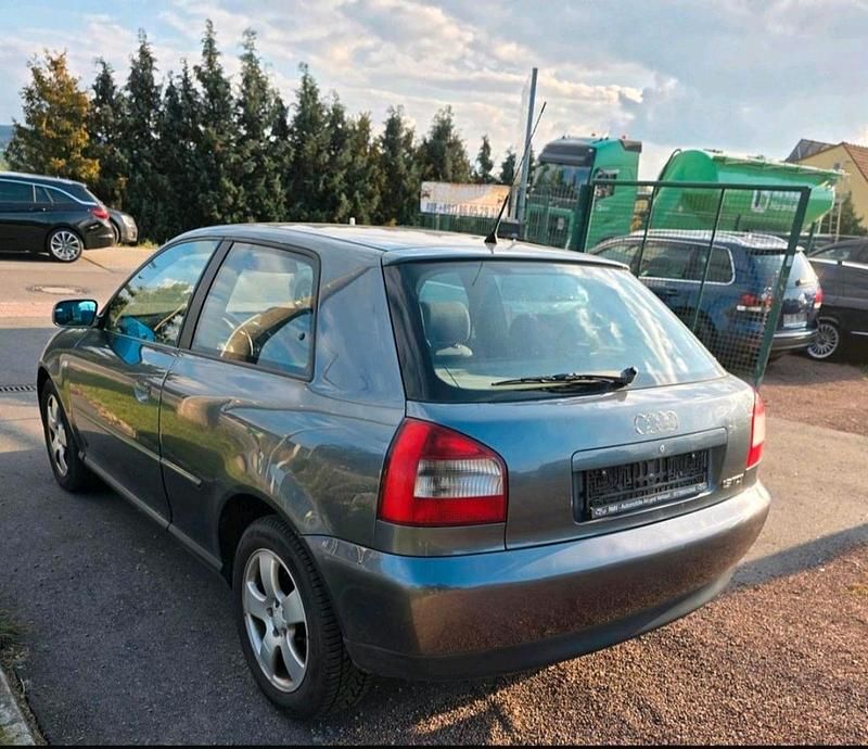 Gebraucht Audi A3 Attraction 131 PS (96 kW) 2004 Grau Kleinwagen