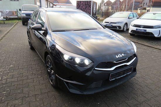 Schwarz Neu 2025 Kia Ceed Sportswagon Sport Kombi | 25.990 € (Fairer Preis) - Bild 1/4