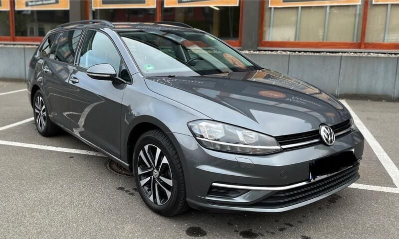 Grau Gebraucht 2020 VW Golf VII Kombi | 16.900 € (Guter Preis) - Bild 1/4
