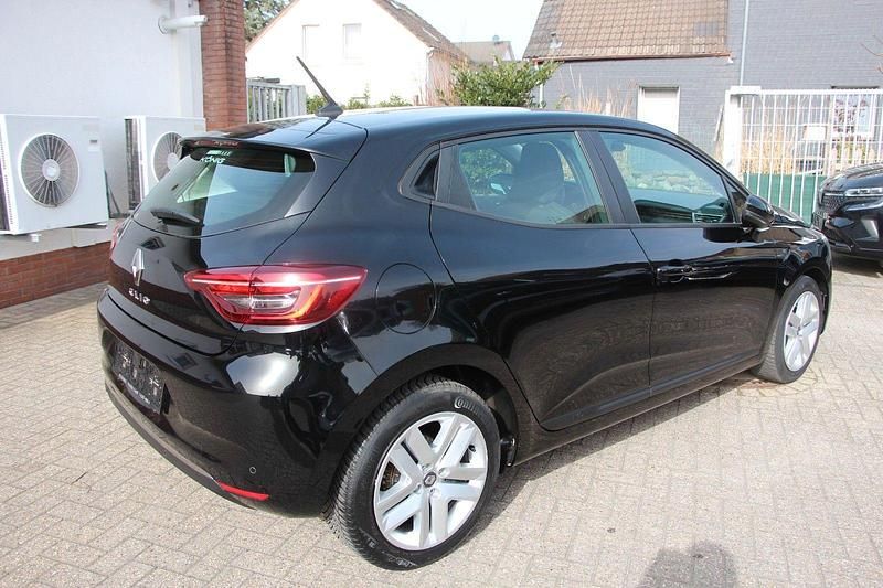 Gebraucht Renault Clio V Business 67 PS (49 kW) 2021 Schwarz Kleinwagen
