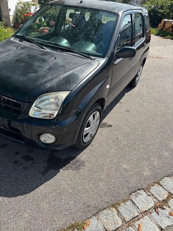 Schwarz Gebraucht 2007 Subaru Justy Kleinwagen | 2.500 € - Bild 1/4