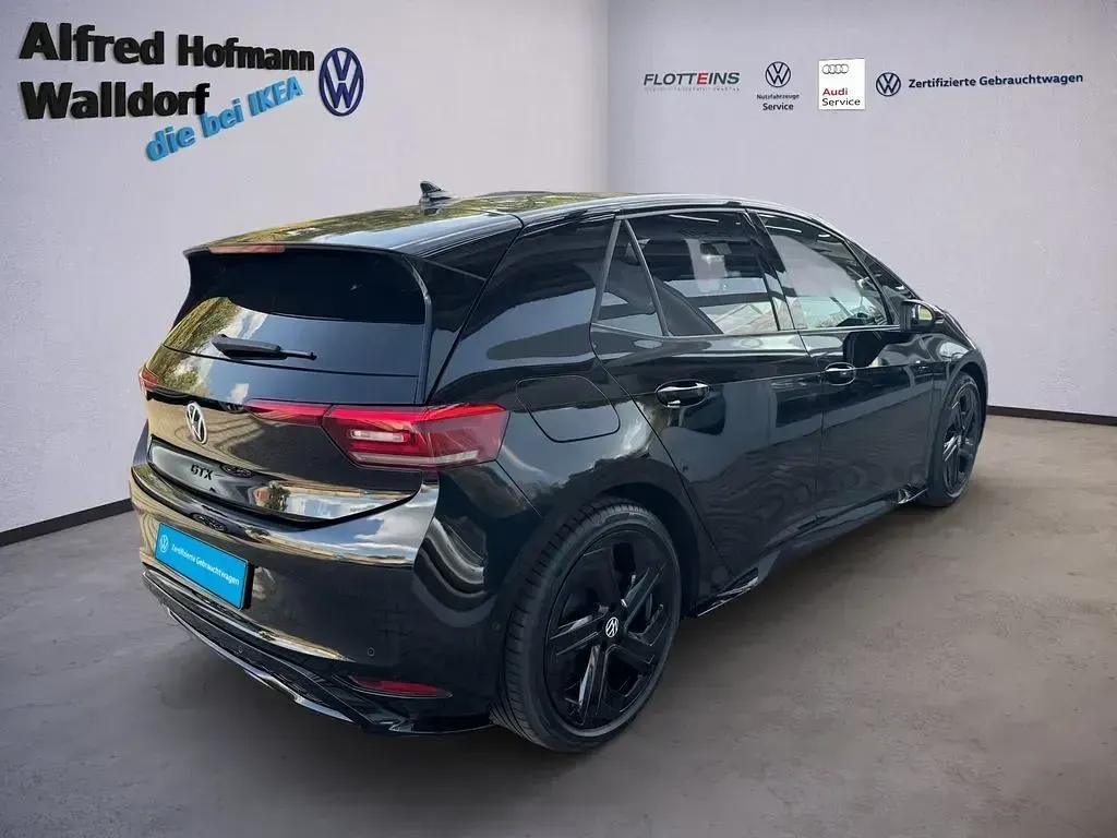 Gebraucht VW ID.3 GTX 210 kW (286 PS) 2025 Grenadillschwarz metallic Kleinwagen