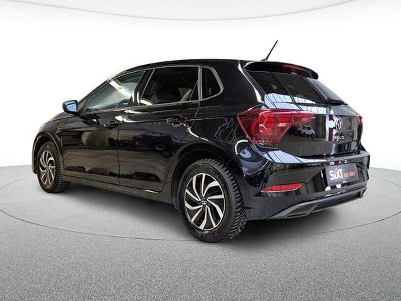 Gebraucht VW Polo Life 95 PS (69 kW) 2023 Schwarz Kleinwagen