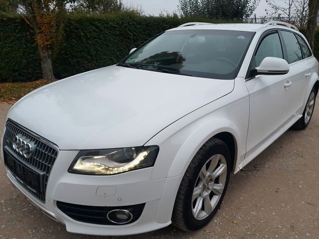 Weiß Gebraucht 2011 Audi A4 Allroad Sport Kombi | 8.355 € (Superpreis) - Bild 1/4