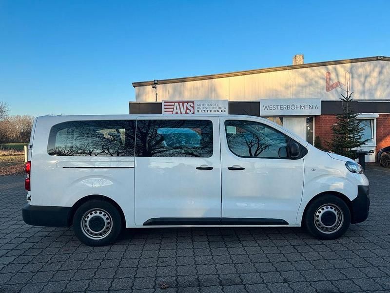 Gebraucht Opel Vivaro 120 PS (88 kW) 2020 White jade Van / Kleinbus
