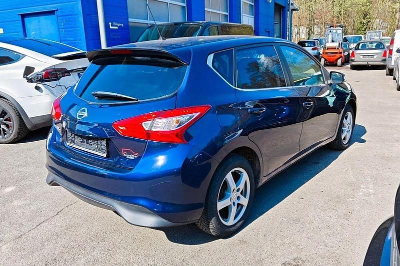Gebraucht Nissan Pulsar Acenta 116 PS (85 kW) 2014 Blau Kleinwagen