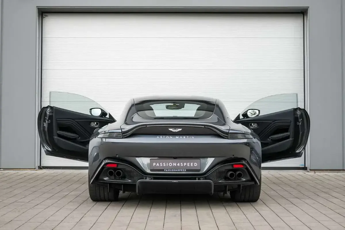 Gebraucht Aston Martin V8 510 PS (375 kW) 2023 Grau Coupé