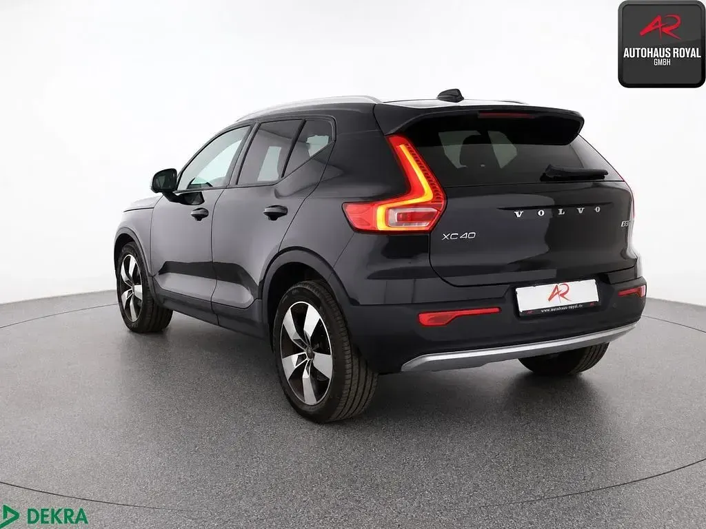 Gebraucht Volvo XC40 150 PS (110 kW) 2018 Black solid "stone" / solid SUV