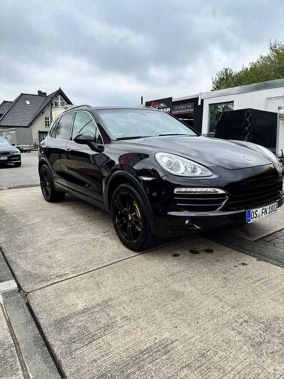 Gebraucht Porsche Cayenne 241 PS (177 kW) 2011 Schwarz SUV