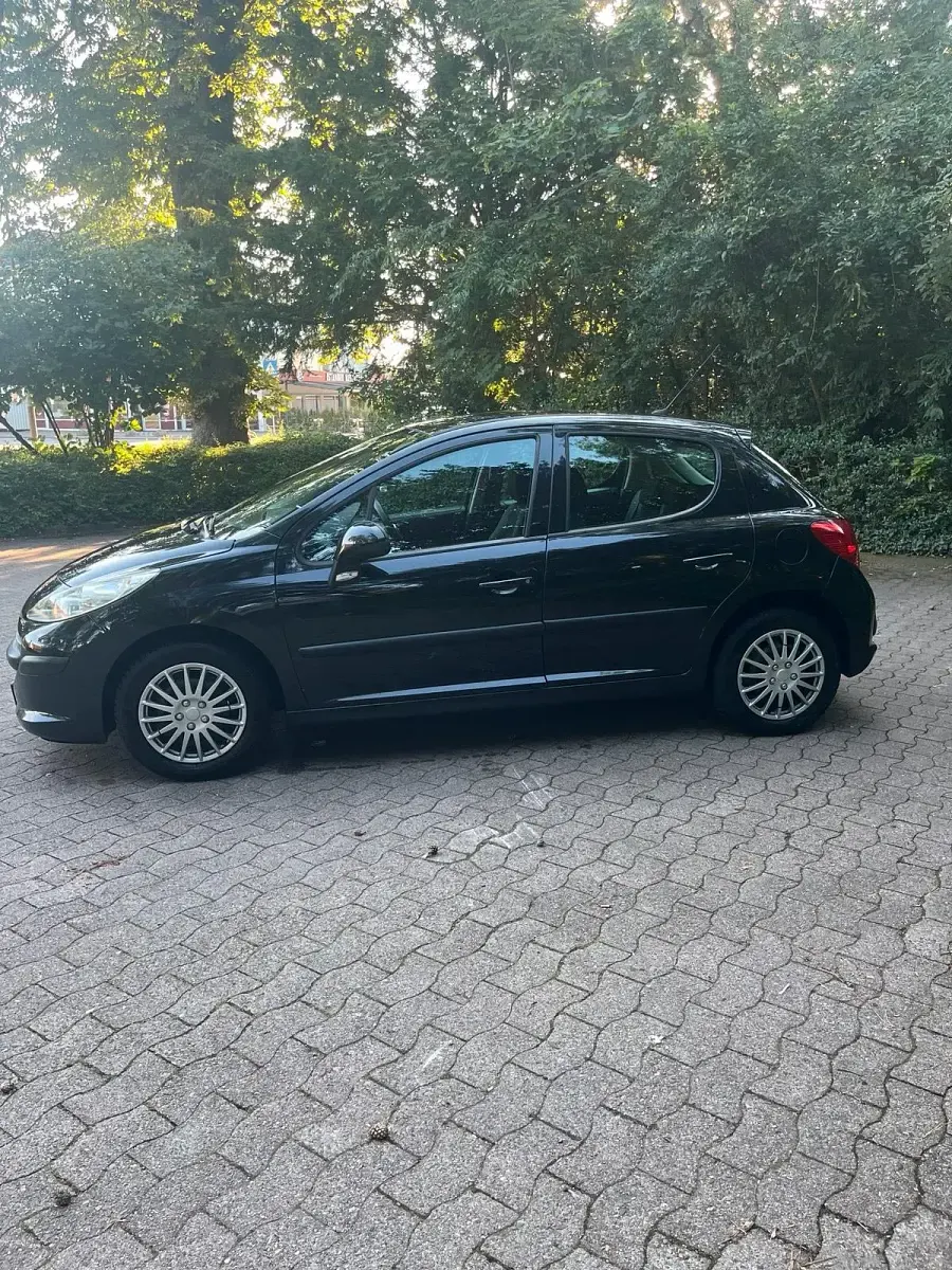 Gebraucht Peugeot 207 88 PS (64 kW) 2006 Schwarz Kleinwagen