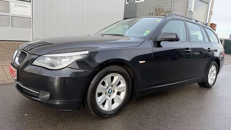 Gebraucht BMW 520 Shadowline 177 PS (130 kW) 2010 Schwarz Kombi