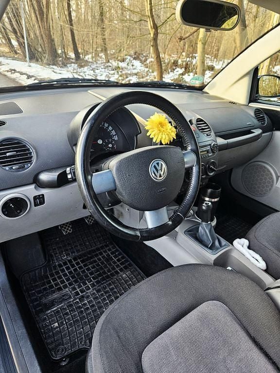 Gebraucht VW New Beetle 101 PS (74 kW) 2005 Schwarz Kleinwagen