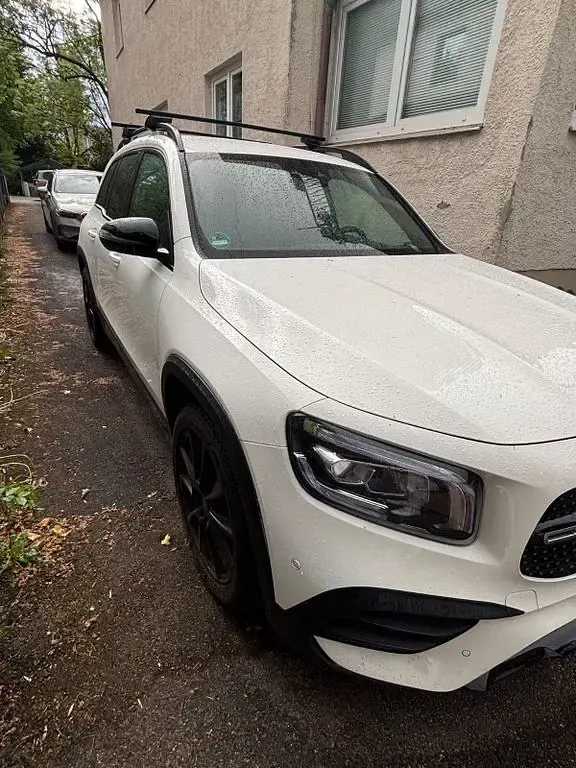 Gebraucht Mercedes GLB250 AMG line 224 PS (164 kW) 2022 Weiß SUV