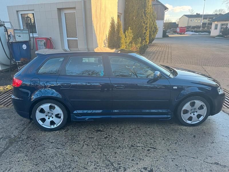 Gebraucht Audi A3 250 PS (183 kW) 2006 Blau Kleinwagen