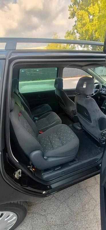 Gebraucht VW Sharan 116 PS (85 kW) 2005 Schwarz Van / Kleinbus