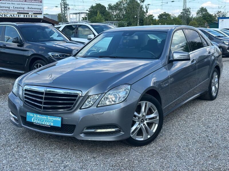 Silber Gebraucht 2011 Mercedes E250 Avantgarde Limousine | 12.990 € (Guter Preis) - Bild 1/4