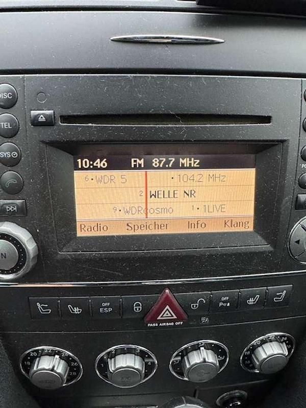 Gebraucht Mercedes SLK200 184 PS (135 kW) 2010 Schwarz Cabrio