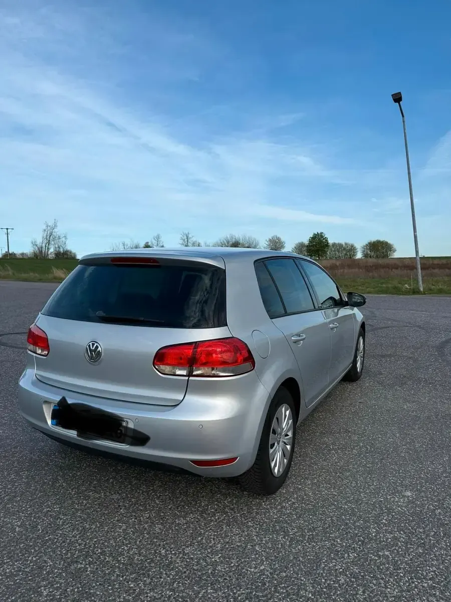 Gebraucht VW Golf VI Style 86 PS (63 kW) 2011 Silber Kleinwagen