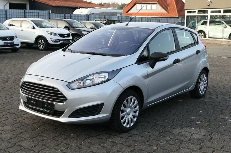 Gebraucht Ford Fiesta 105 PS (77 kW) 2016 Silber Limousine