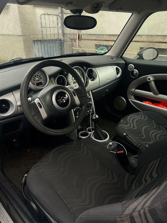 Gebraucht Mini ONE 90 PS (66 kW) 2003 Silber Kleinwagen