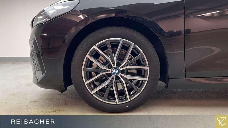 Gebraucht BMW 220 Active Tourer M Sport 204 PS (150 kW) 2022 Saphirschwarz metallic Van / Kleinbus