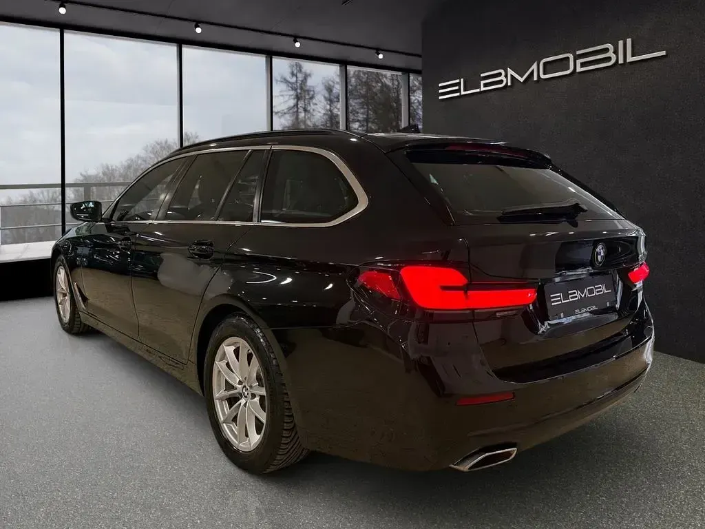 Gebraucht BMW 520 Sport Line 190 PS (139 kW) 2021 Schwarz Limousine