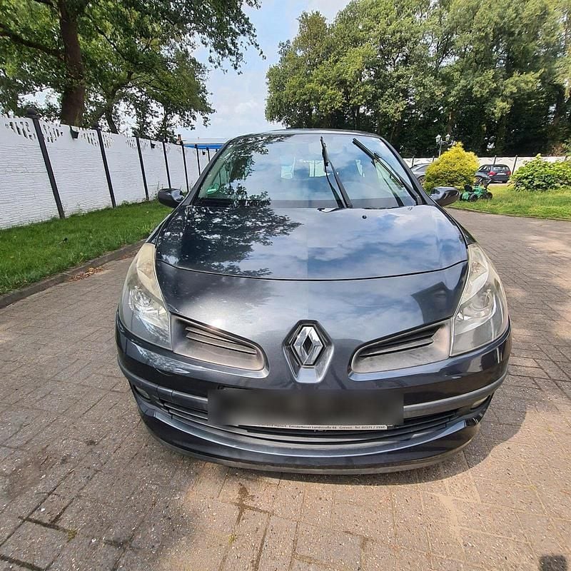 Gebraucht 2005 Renault Clio III Kleinwagen | 800 € (Superpreis) - Bild 1/4