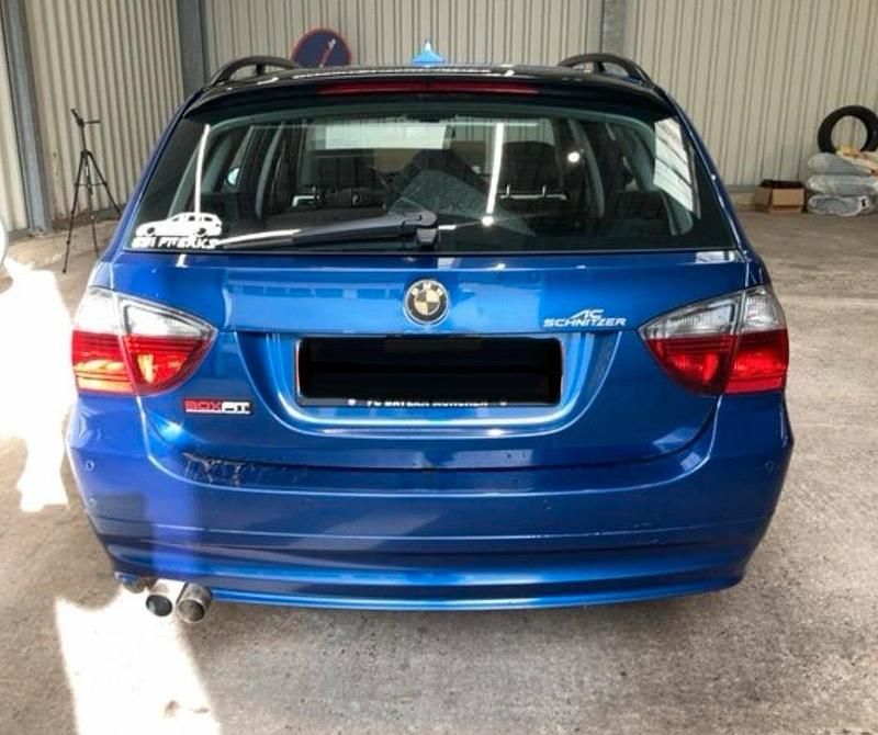 Gebraucht BMW 325 Advantage 218 PS (160 kW) 2007 Blau Kombi