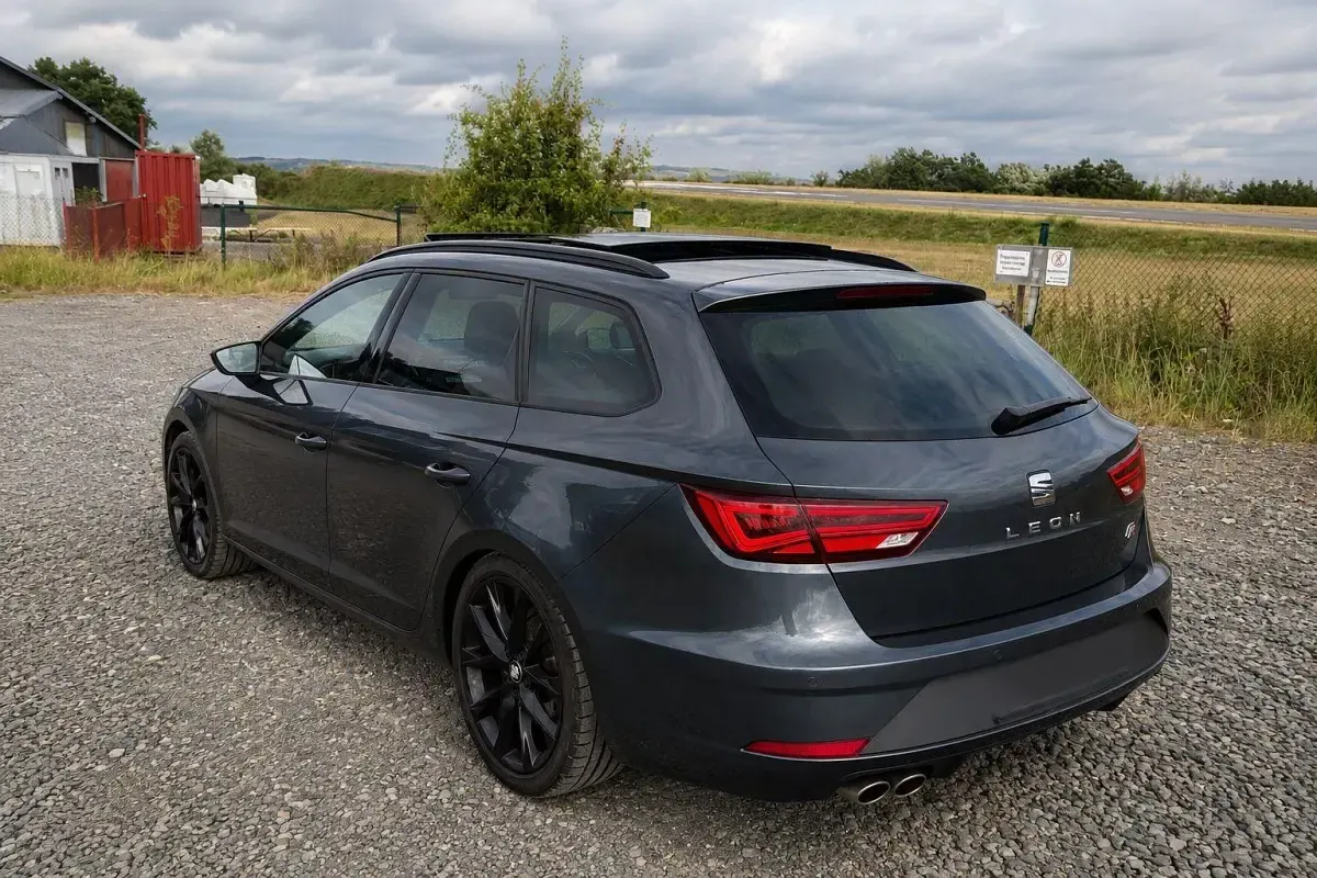 Gebraucht Seat Leon FR 150 PS (110 kW) 2019 Schwarz Kombi