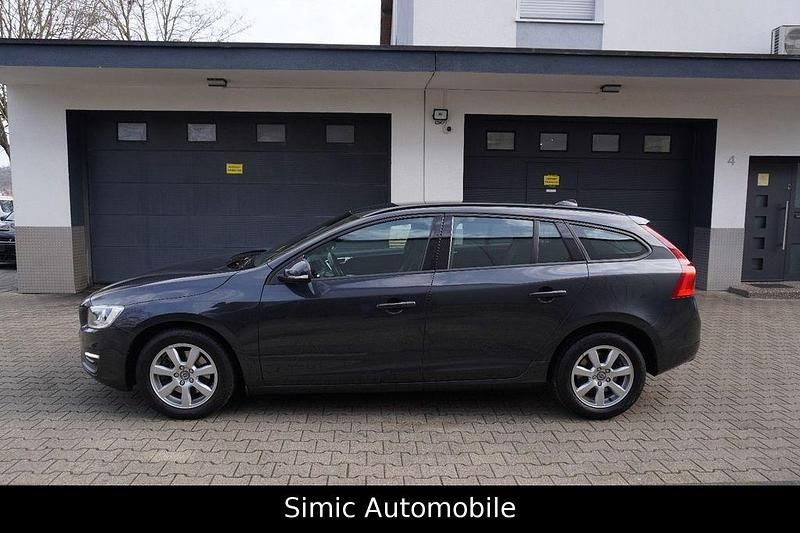 Gebraucht Volvo V60 Kinetic 163 PS (119 kW) 2013 Savile grey / metallic Kombi