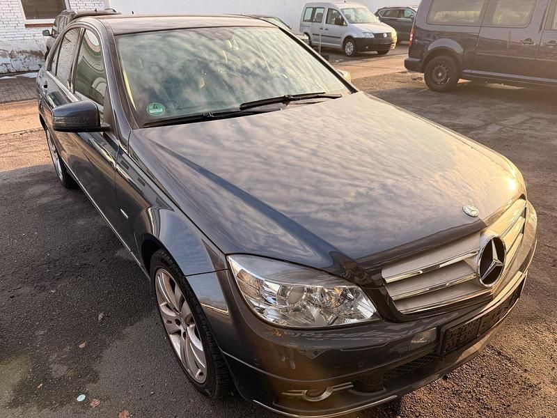 Gebraucht Mercedes C180 156 PS (114 kW) 2010 Grau Limousine