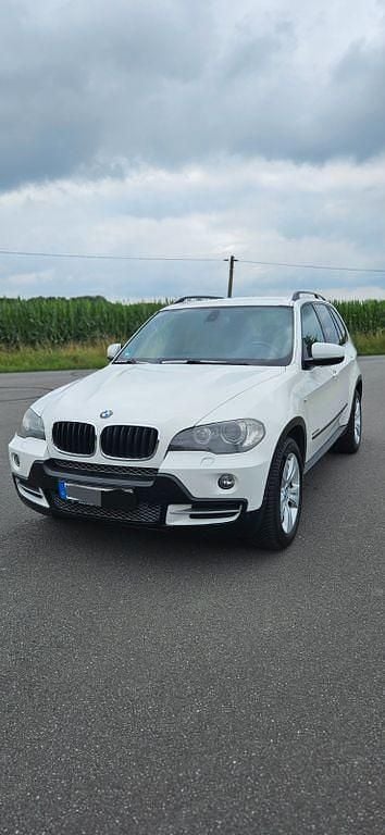 Weiß Gebraucht 2009 BMW X5 Sport Line SUV | 8.500 € (Guter Preis) - Bild 1/4