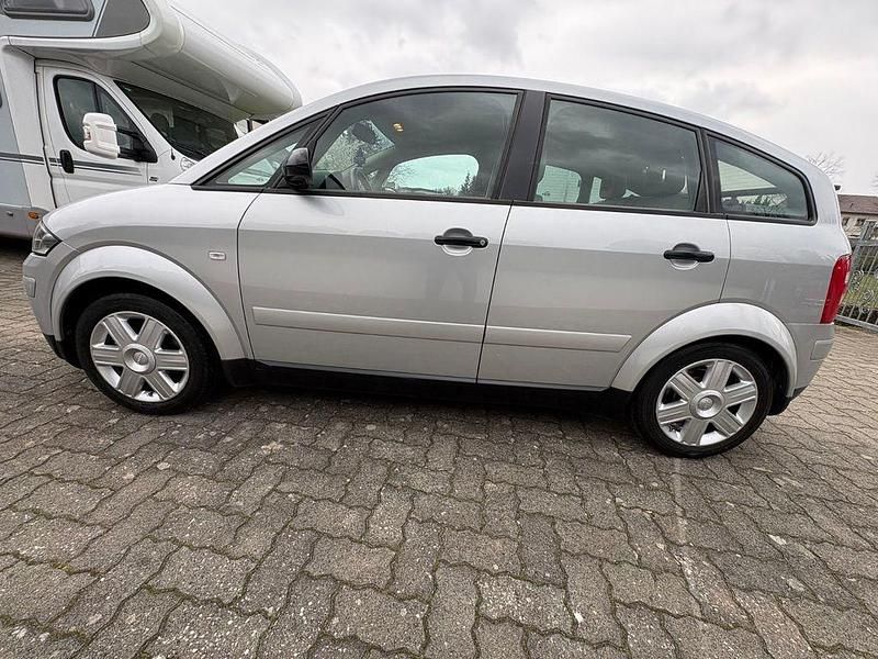 Second-hand Audi A2 75 CP (55 kW) 2002 Argintiu Hatchback
