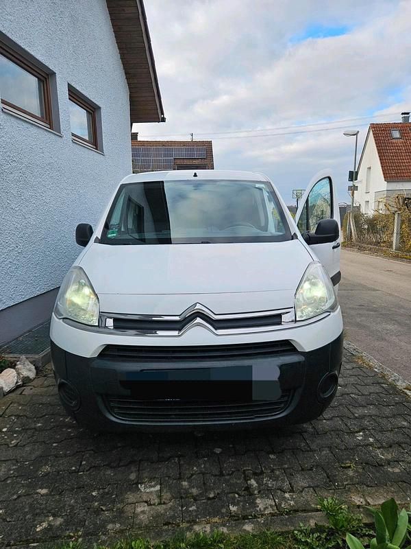 Weiß Gebraucht 2014 Citroën Berlingo Van / Kleinbus | 4.500 € (Guter Preis) - Bild 1/4