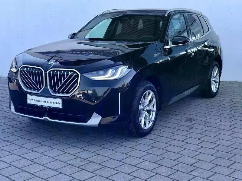 Gebraucht BMW X3 Sport Line 190 PS (139 kW) 2025 Saphirschwarz metallic SUV