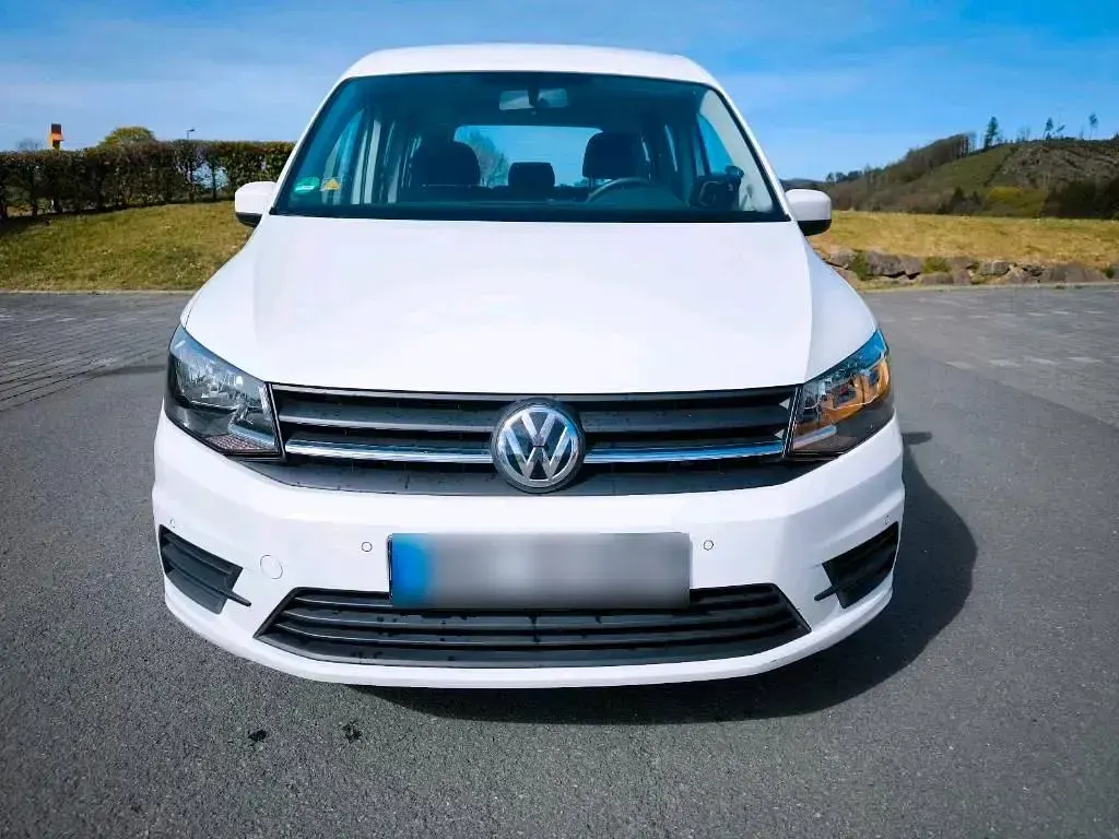Gebraucht VW Caddy Trendline 125 PS (91 kW) 2016 Weiß Van / Kleinbus
