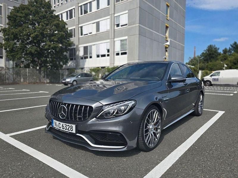 Grau Gebraucht 2017 Mercedes C63S AMG AMG Limousine | 49.500 € (Fairer Preis) - Bild 1/4