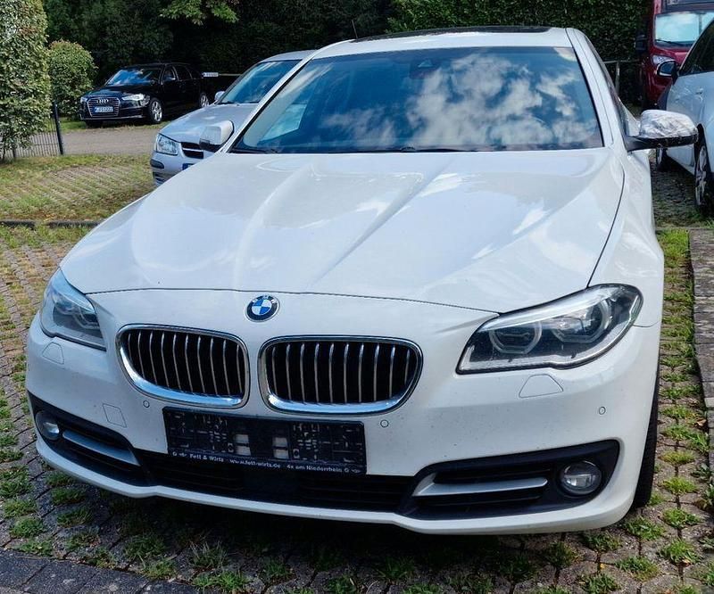 Weiß Gebraucht 2016 BMW 530 Limousine | 15.500 € (Superpreis) - Bild 1/4