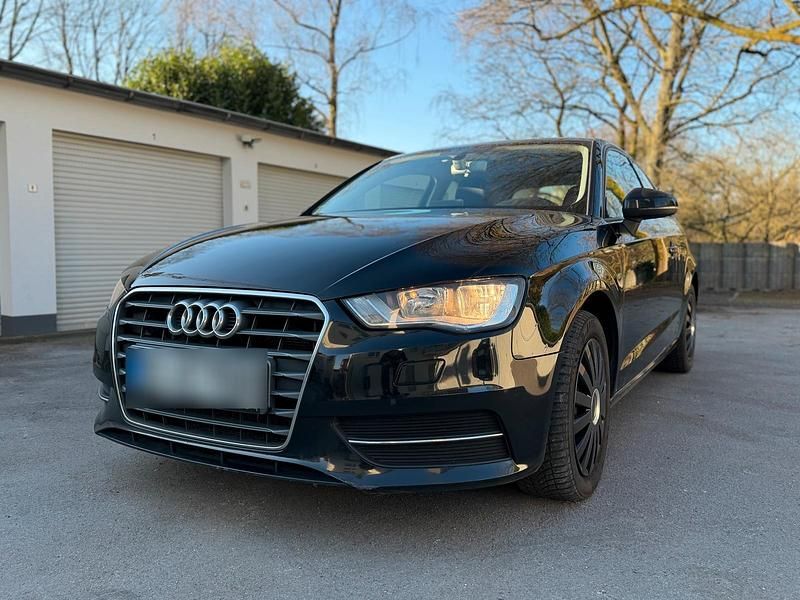 Gebraucht Audi A3 110 PS (80 kW) 2015 Schwarz Kleinwagen