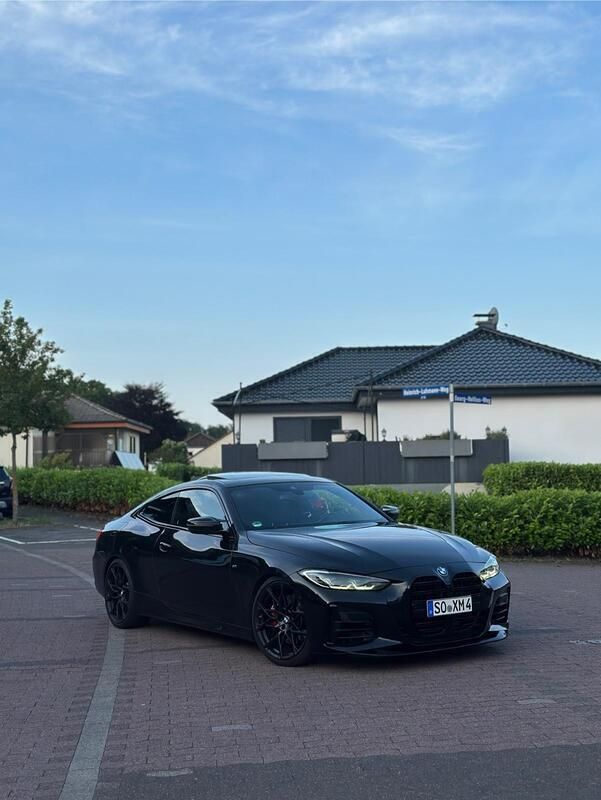 Schwarz Gebraucht 2021 BMW M440 M Performance Limousine | 39.995 € - Bild 1/4