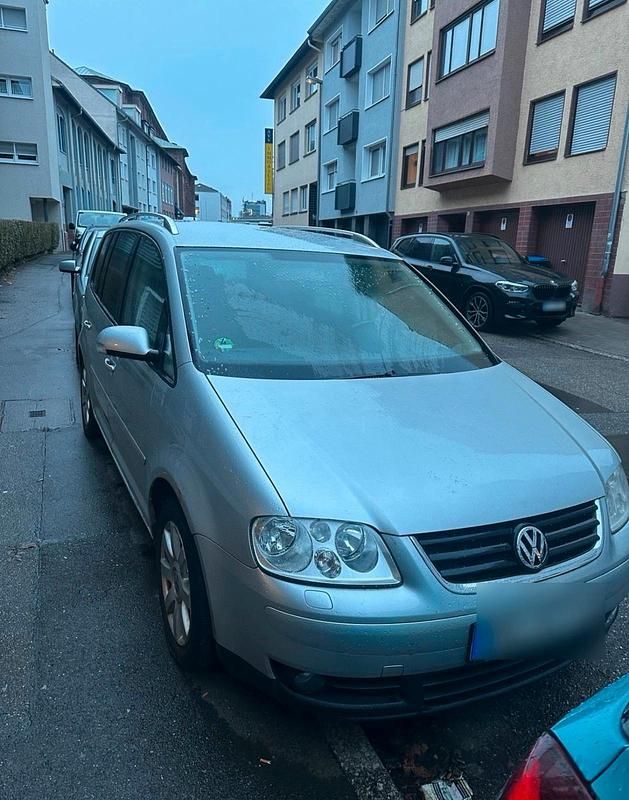 Gebraucht VW Touran 105 PS (77 kW) 2005 Silber Van / Kleinbus