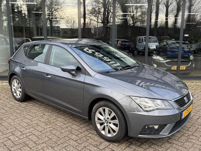 Gebraucht Seat Leon Style 116 PS (85 kW) 2018 Grau Limousine