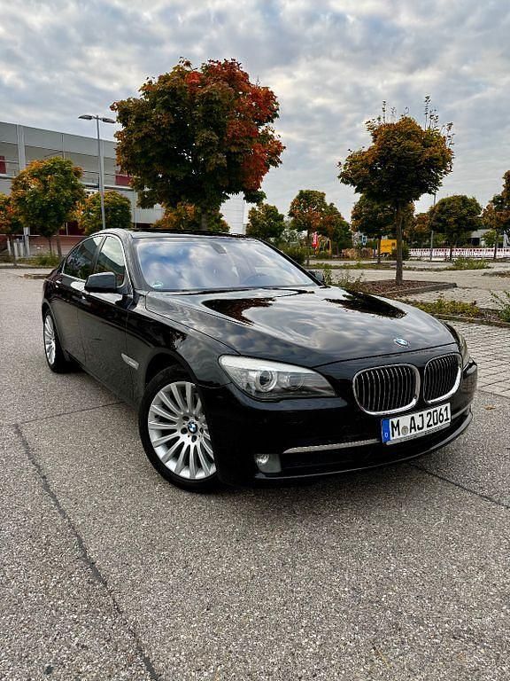 Schwarz Gebraucht 2009 BMW 730 Limousine | 16.500 € (Teuer) - Bild 1/4