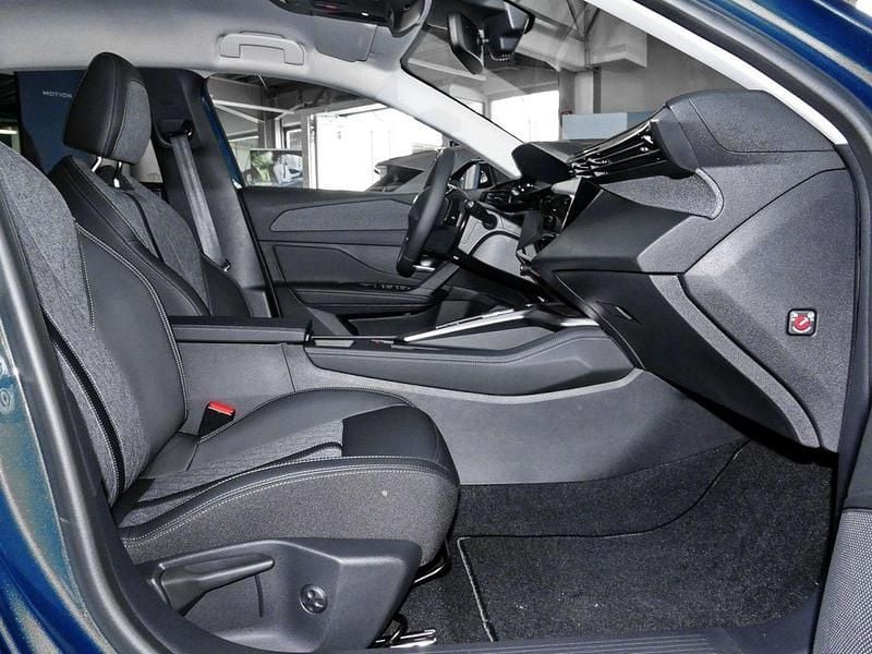 Gebraucht Peugeot 408 Allure 131 PS (96 kW) 2024 Othercolor Limousine