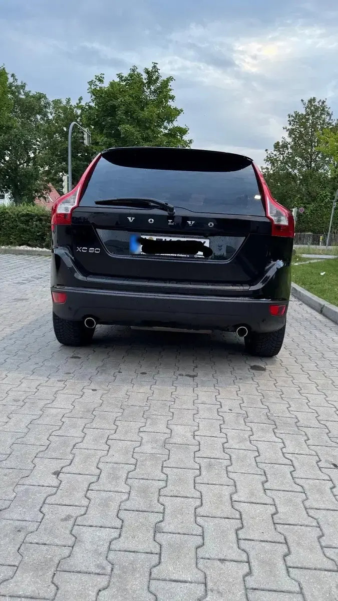 Gebraucht Volvo XC60 215 PS (158 kW) 2012 Schwarz SUV