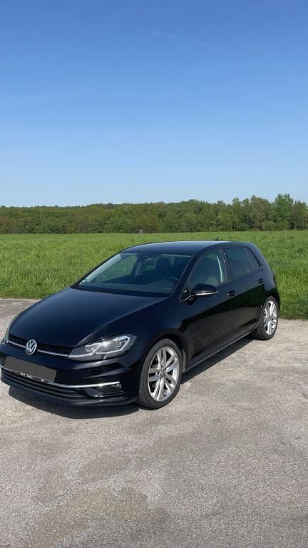 Schwarz Gebraucht 2019 VW Golf VII Highline Kombi | 16.750 € (Guter Preis) - Bild 1/4