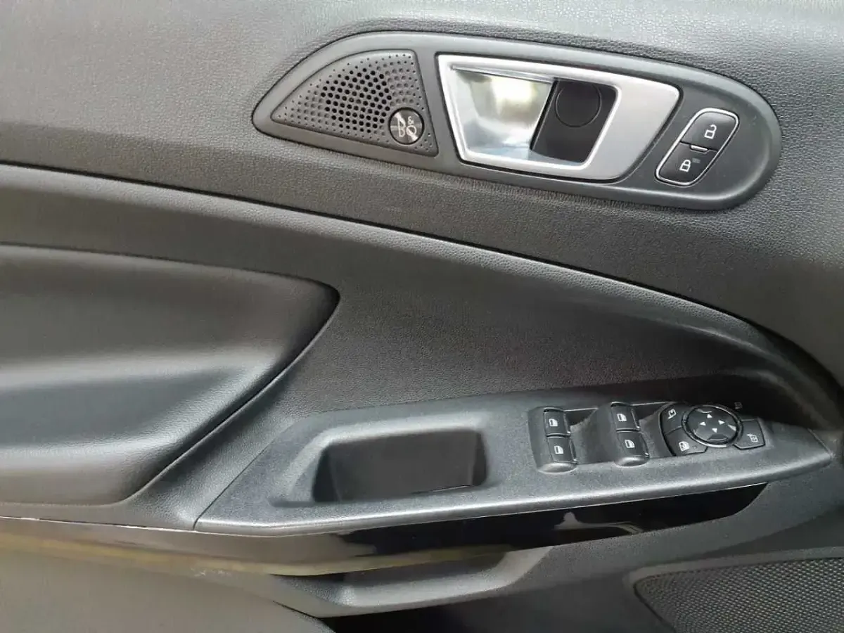 Gebraucht Ford Ecosport Titanium 125 PS (91 kW) 2020 Frostweiß SUV