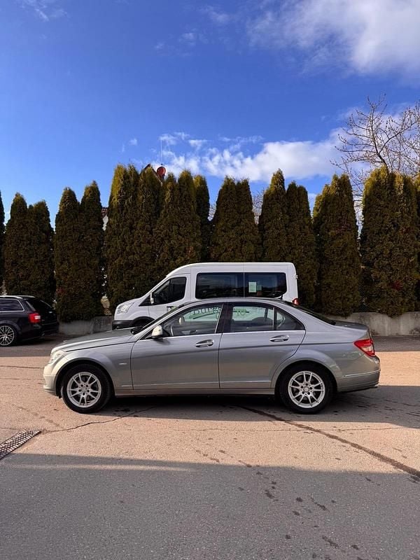 Gebraucht Mercedes C200 183 PS (134 kW) 2008 Grau Limousine